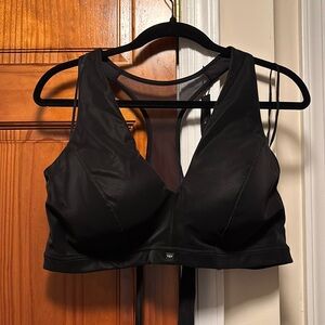 VSX Black SUEDEEFFECT Plunge Wrap Sports Bra NWT Size XXL with Mesh Back